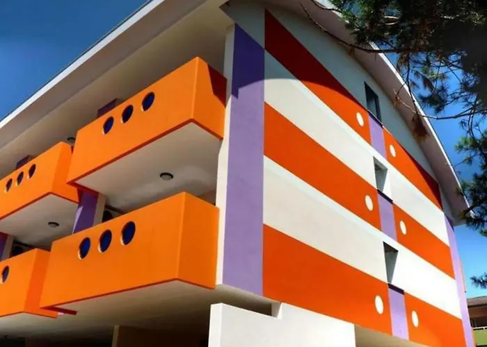 Floor In بيبيوني